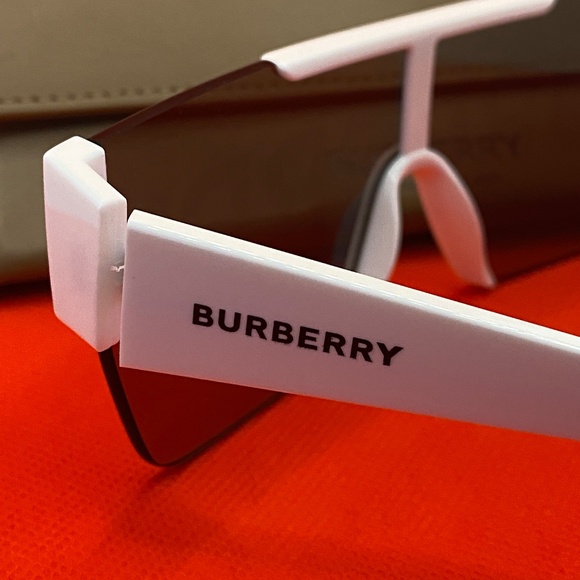 NEW Burberry BE4291 White Sunglasses - Picture 5 of 15
